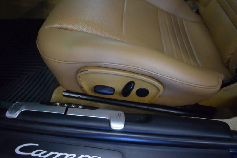 2000 Porsche 911 Carrera