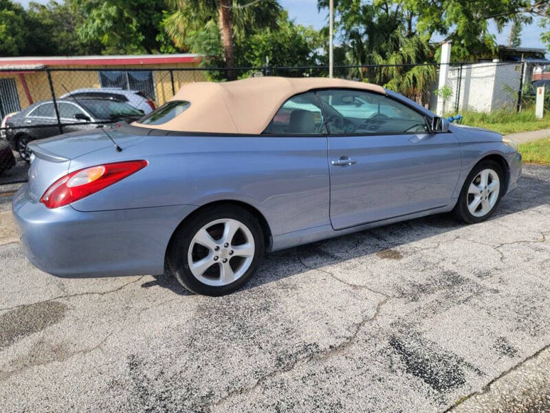 2005 Toyota Camry Solara SLE V6