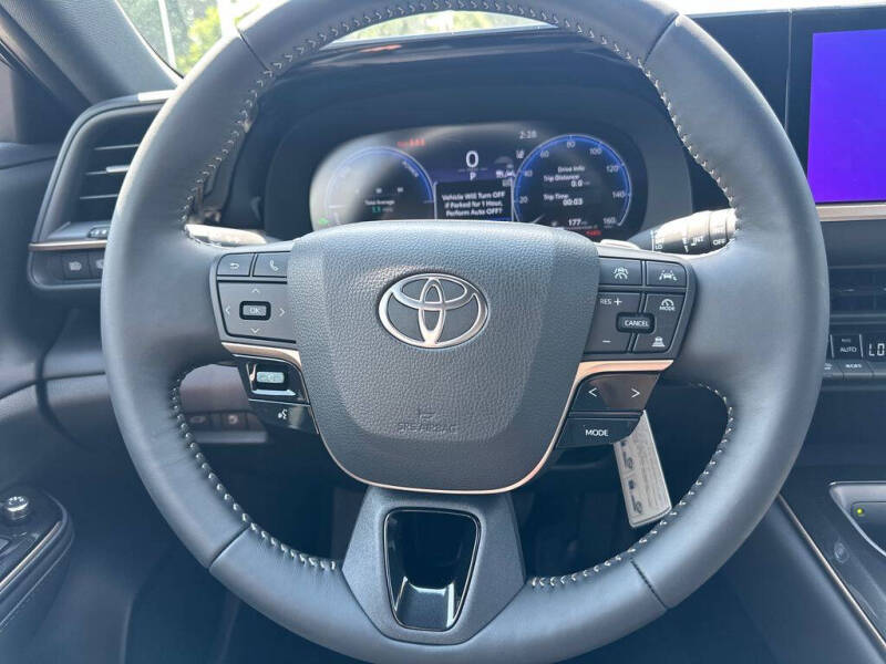 2026 Toyota Crown Signia XLE