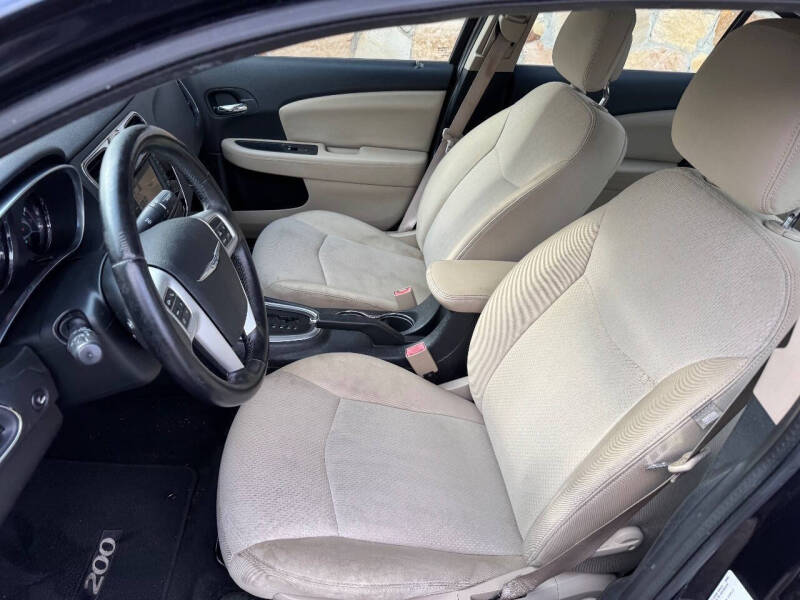 2011 Chrysler 200 Touring