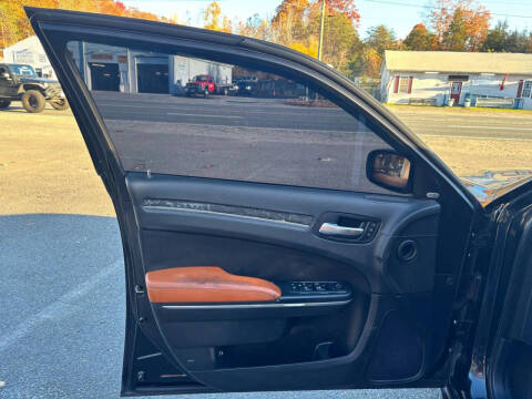 2014 Chrysler 300 SRT8