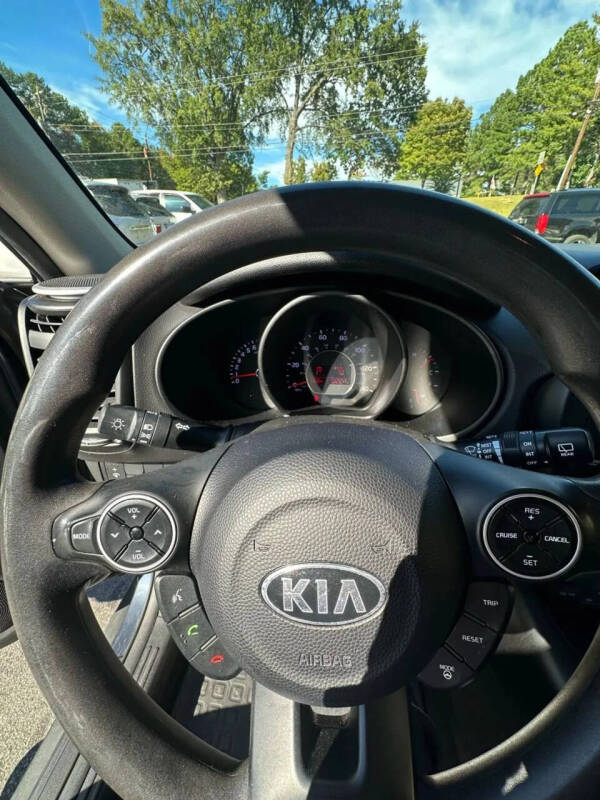 2015 Kia Soul +