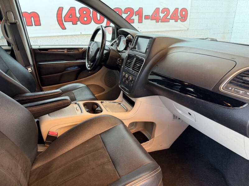 2020 Dodge Grand Caravan SXT