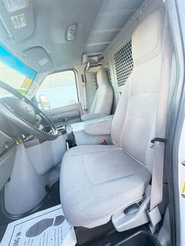 2014 Ford E-Series E-150