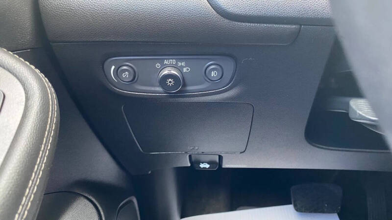 2020 Buick Encore GX Select