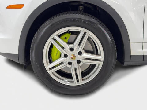 2015 Porsche Cayenne S E-Hybrid