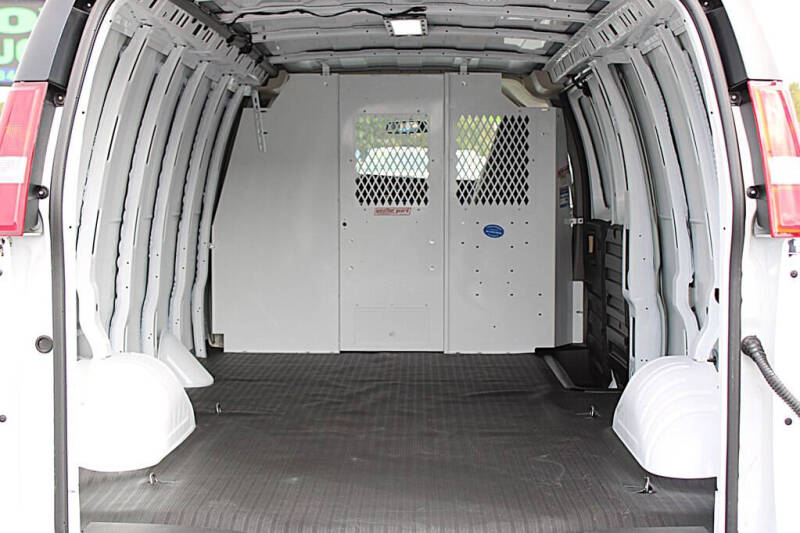 2025 GMC Savana 2500