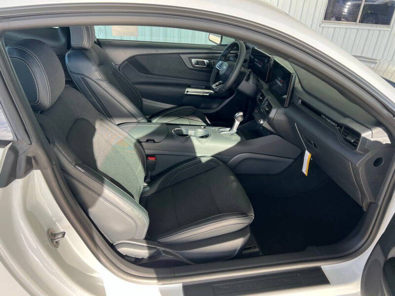 2025 Ford Mustang EcoBoost