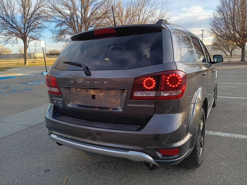 2018 Dodge Journey Crossroad