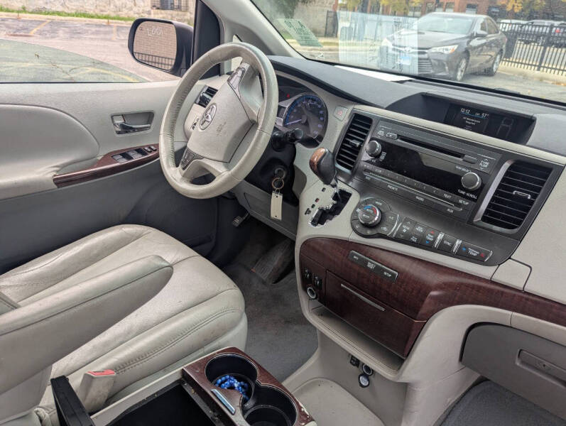 2011 Toyota Sienna XLE 8-Passenger