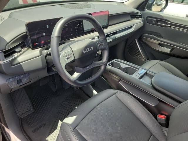 2026 Kia EV9 Light Long Range