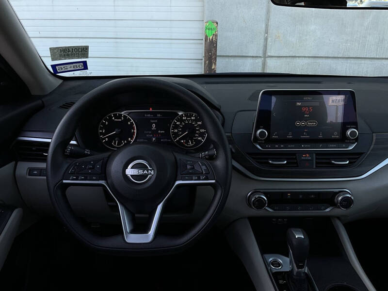 2025 Nissan Altima 2.5 SV