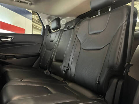 2021 Ford Edge Titanium