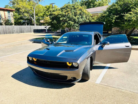 2015 Dodge Challenger SXT