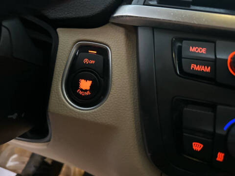 2014 BMW 3 Series 320i