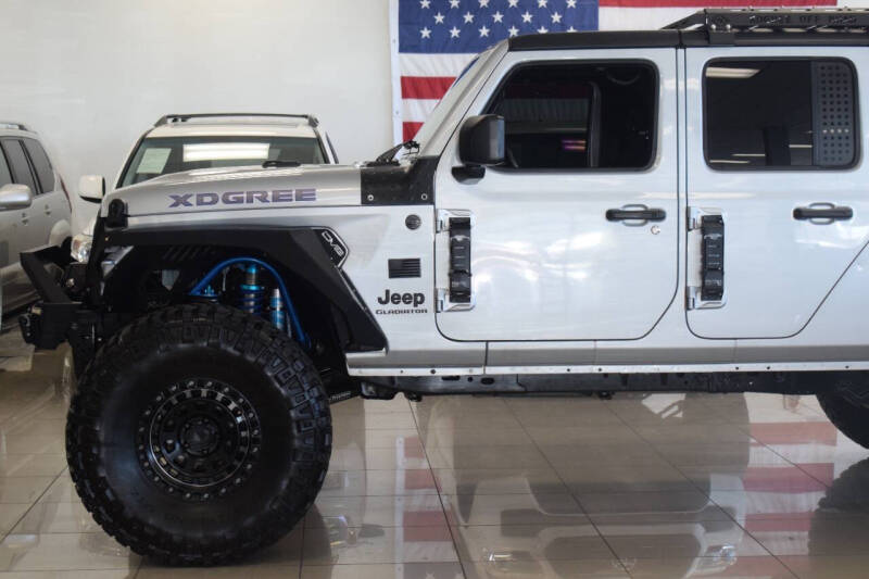 2022 Jeep Gladiator Willys