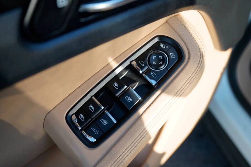 2020 Porsche Macan