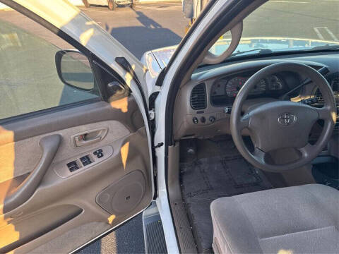 2003 Toyota Sequoia SR5