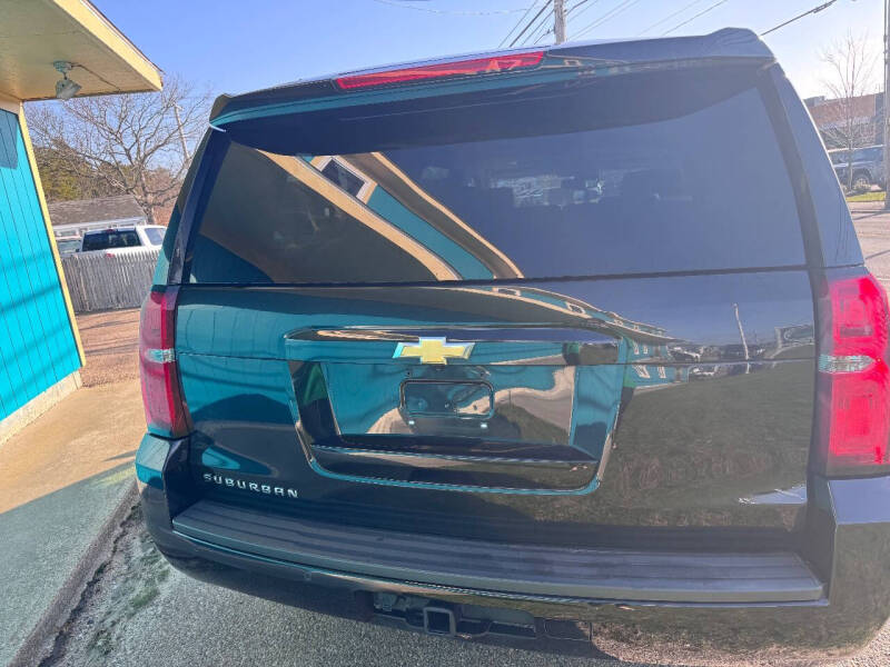 2019 Chevrolet Suburban LT