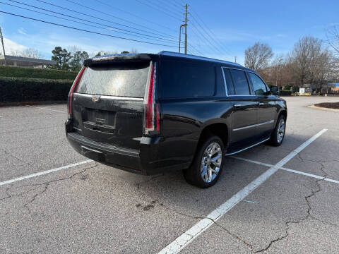 2017 Cadillac Escalade ESV Luxury