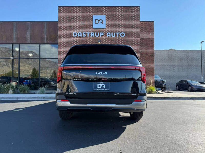 2025 Kia Carnival Hybrid SX