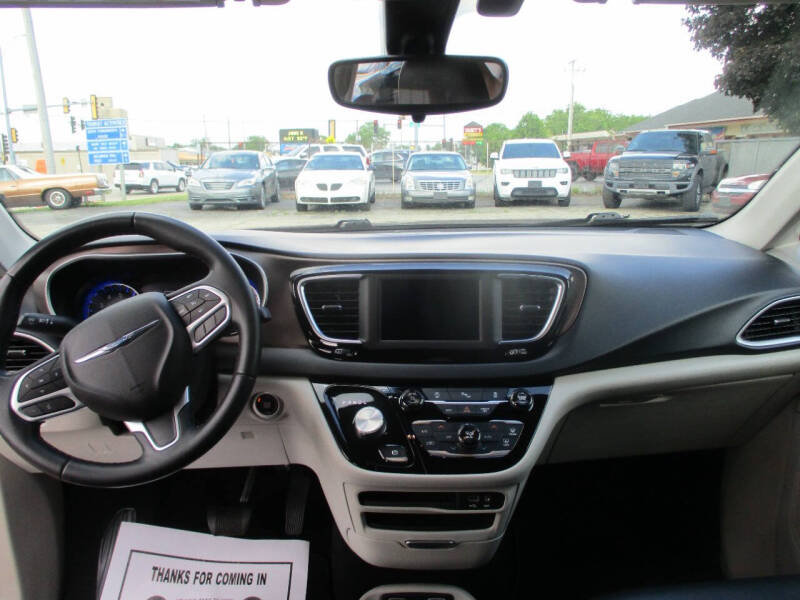 2018 Chrysler Pacifica Touring L