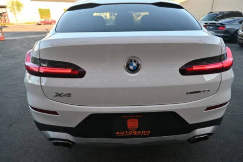 2023 BMW X4 xDrive30i