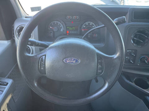 2010 Ford E-Series E-350 SD XLT