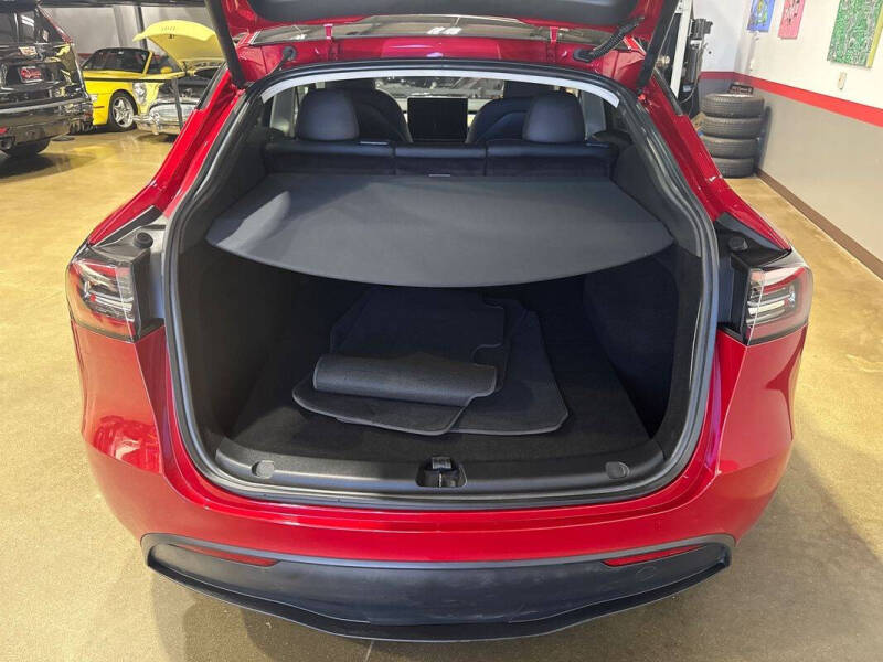 2023 Tesla Model Y Performance