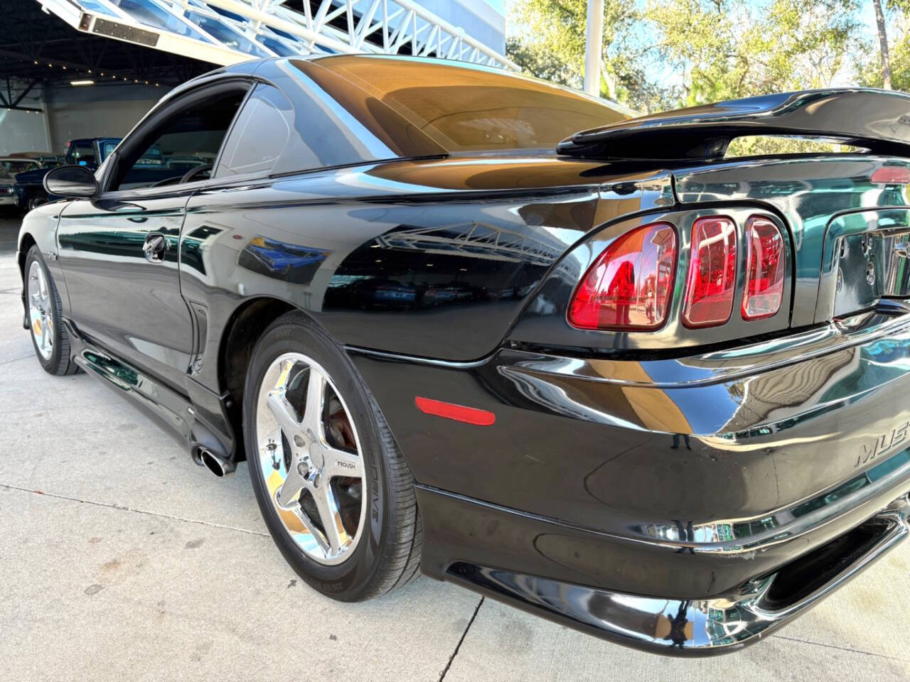 1998 Ford Mustang 32