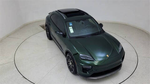 2025 Porsche Macan 4S Electric