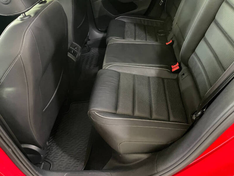 2019 Volkswagen Golf R 4Motion