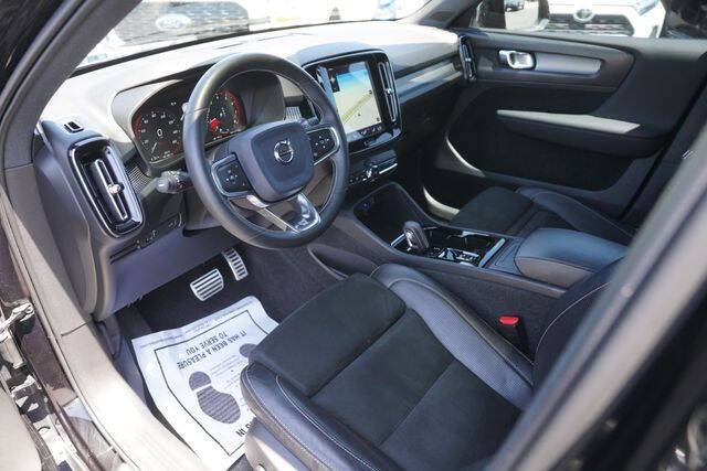 2020 Volvo XC40 T5 R-Design