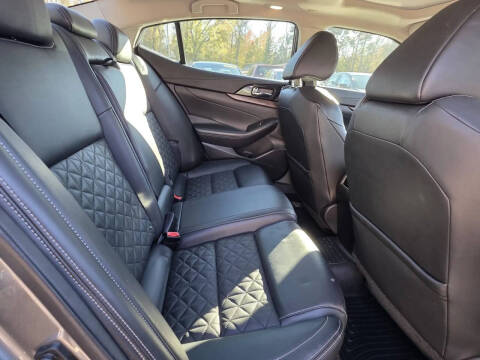 2017 Nissan Maxima Platinum