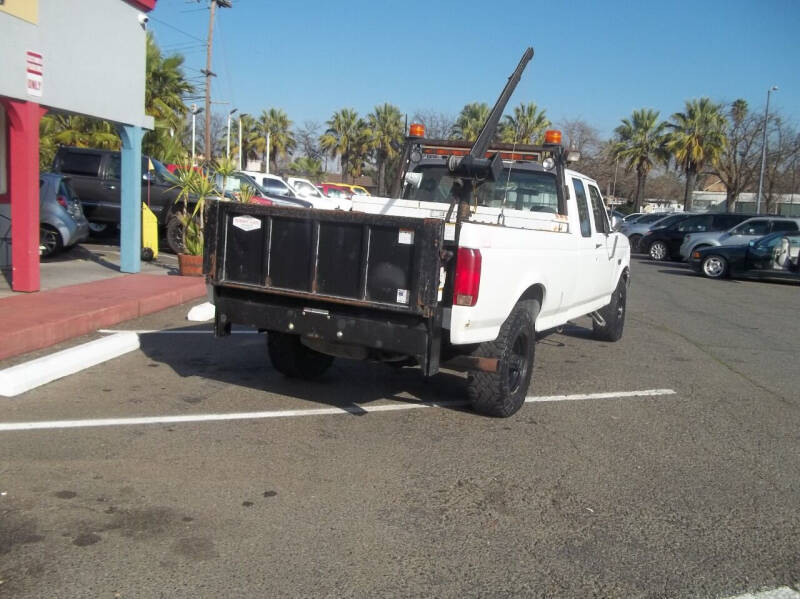 1997 Ford F-250 XL photo 9