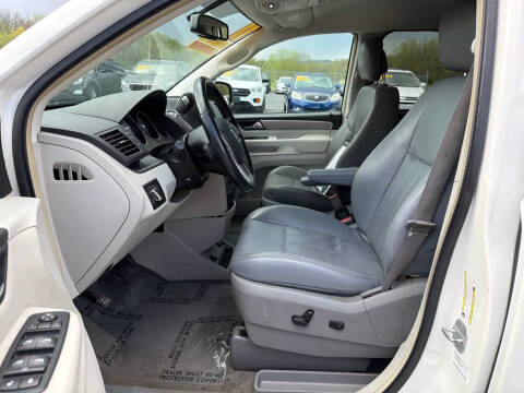 2011 Volkswagen Routan