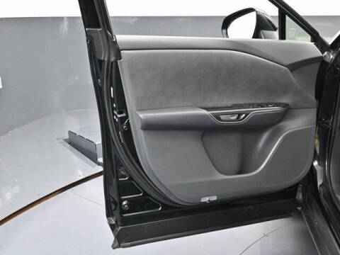 2023 Lexus RZ 450e Luxury