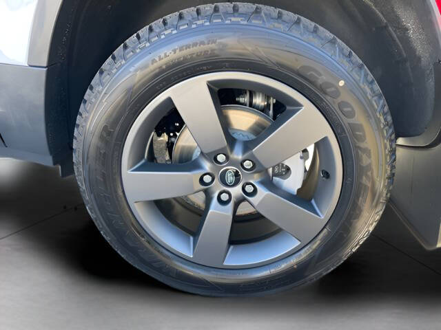 2025 Land Rover Defender 90 P300 S