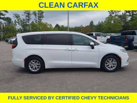 2023 Chrysler Pacifica Touring L