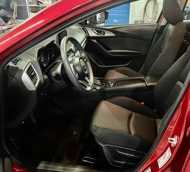 2017 Mazda MAZDA3 Sport