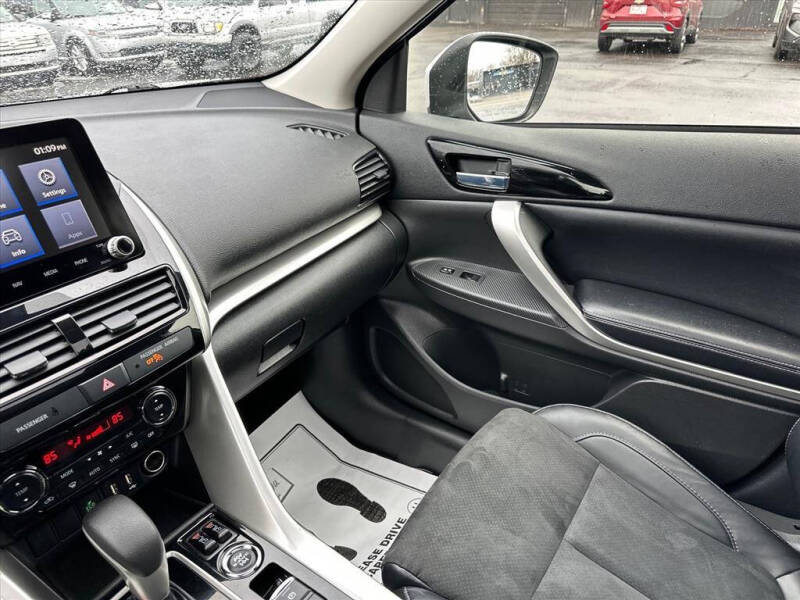 2022 Mitsubishi Eclipse Cross SE