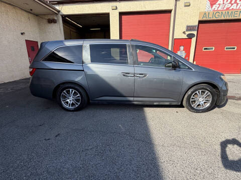 2011 Honda Odyssey EX-L w/DVD