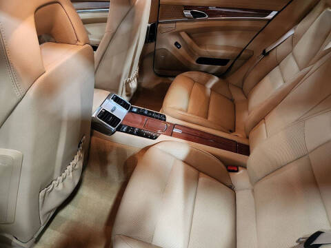 2014 Porsche Panamera 4