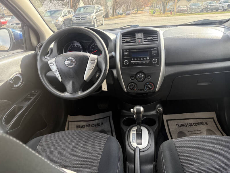 2018 Nissan Versa SV