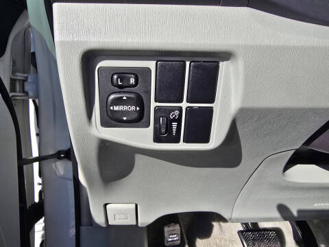 2010 Toyota Prius III