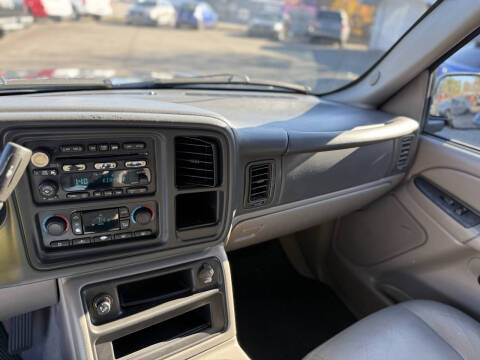 2004 GMC Yukon XL 1500 SLT