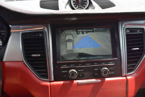 2015 Porsche Macan Turbo