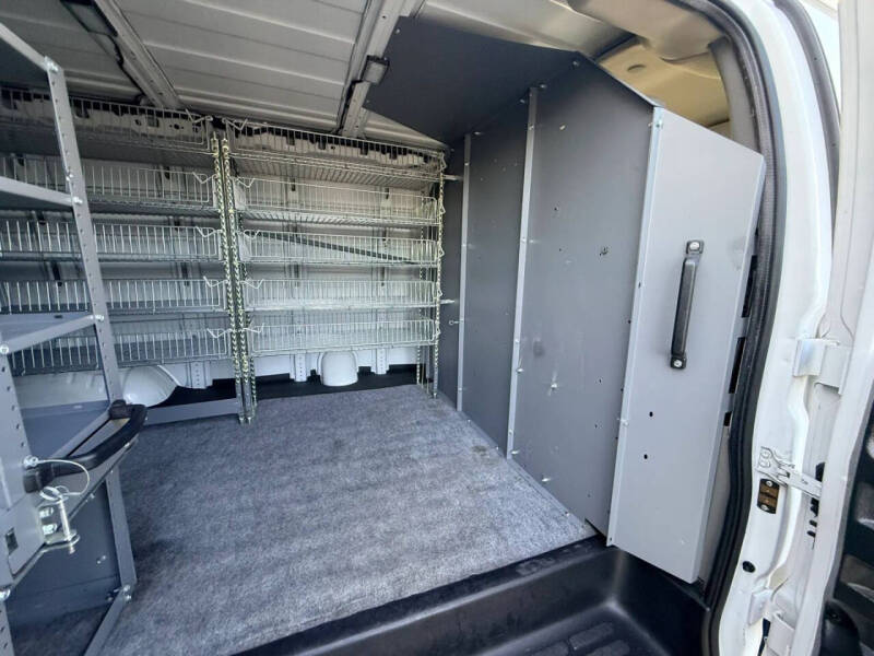 2021 Chevrolet Express 2500