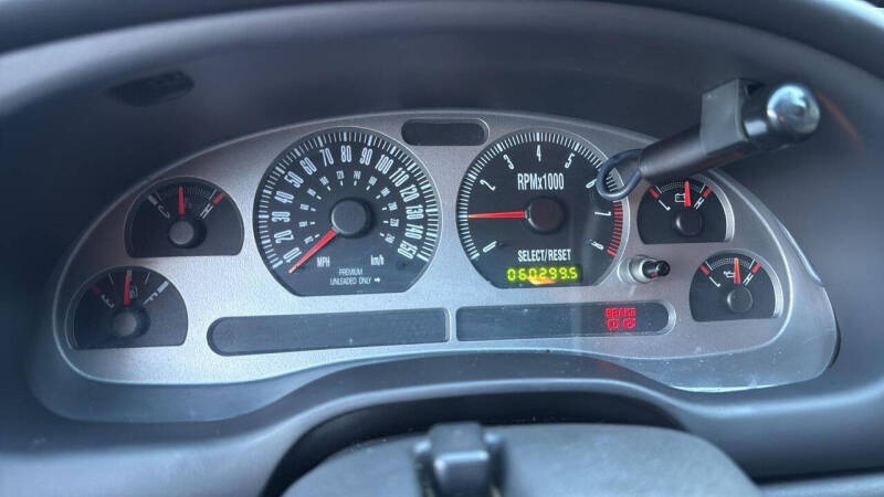 2003 Ford Mustang Mach 1 Premium