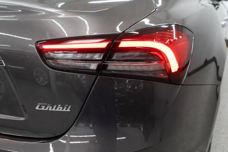 2022 Maserati Ghibli Modena Q4